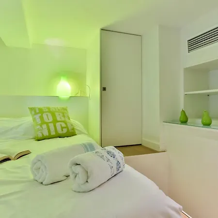 Liberte - Spacious Center W Ac *
