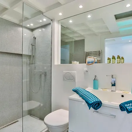 Liberte - Spacious Center W Ac * Nice