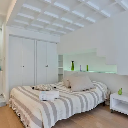 Liberte - Spacious Center W Ac
