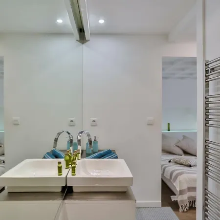 Liberte - Spacious Center W Ac