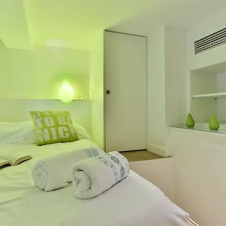 Liberte - Spacious Center W Ac Apartment *