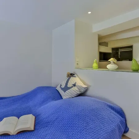 Liberte - Spacious Center W Ac Apartment