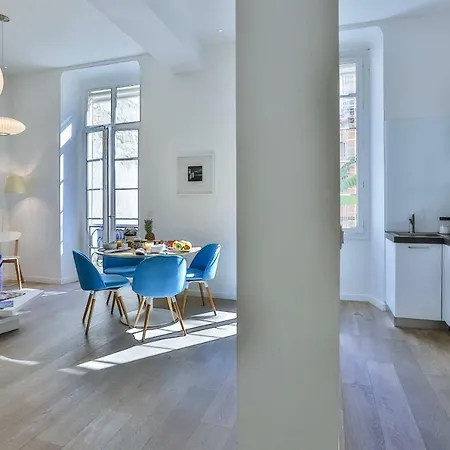 Liberte - Spacious Center W Ac * Nice