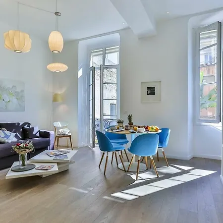 Liberte - Spacious Center W Ac